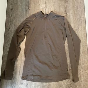 Alphalete half zip pullover size medium